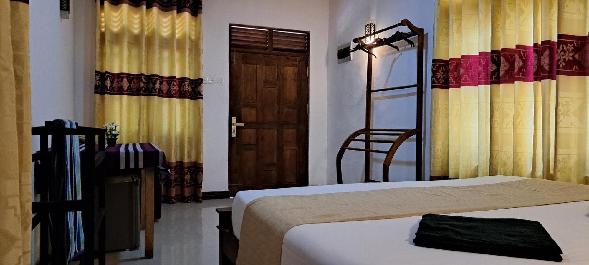 Kavidi Villa Home Stay Tangalle Exterior photo