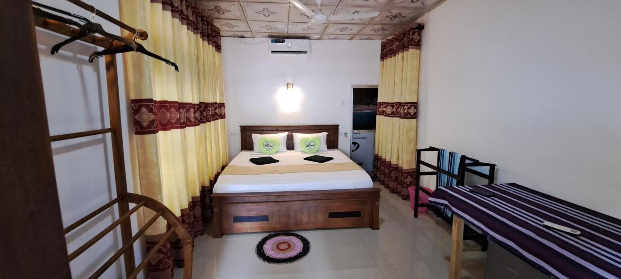 Kavidi Villa Home Stay Tangalle Room photo
